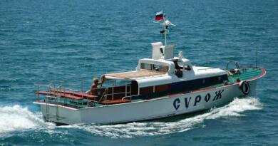 Экскурсия из Судака: Морская прогулка вдоль бухт Нового Света (Сурож) фото 15494