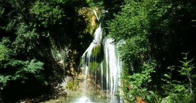 Акватур - водопад Джур-Джур и Арпатский каньон